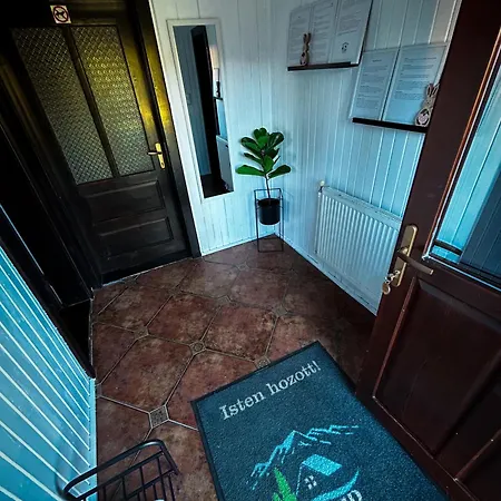 Elixir Kulcsosház Nyaraló Ivó